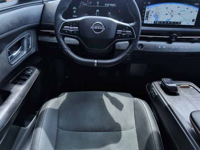 Used 2023 Nissan Ariya AWD video 2
