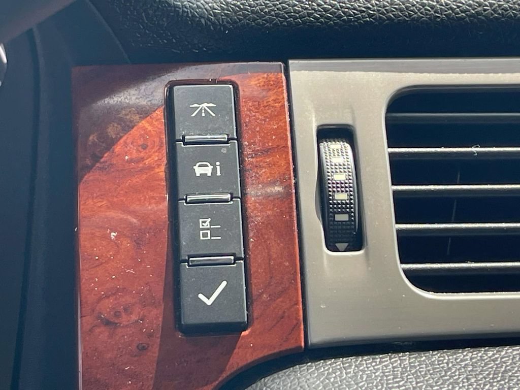 Used 2013 GMC Yukon SLE RWD image 35