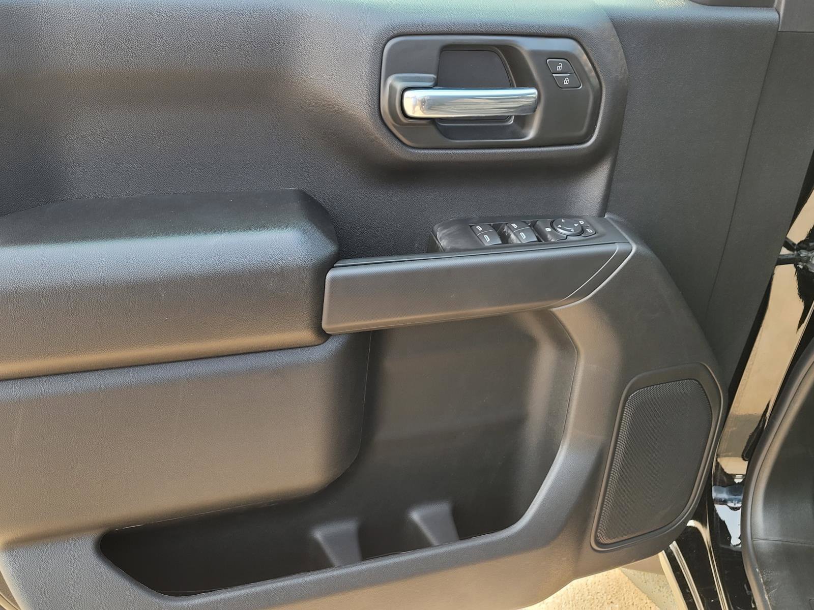 New 2026 Chevrolet Silverado 1500 Custom RWD image 12