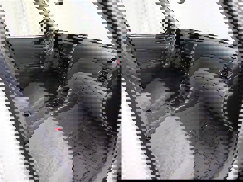 Used 2010 Subaru Forester 2.5X Premium w/ Popular Equipment Group 1A image 21