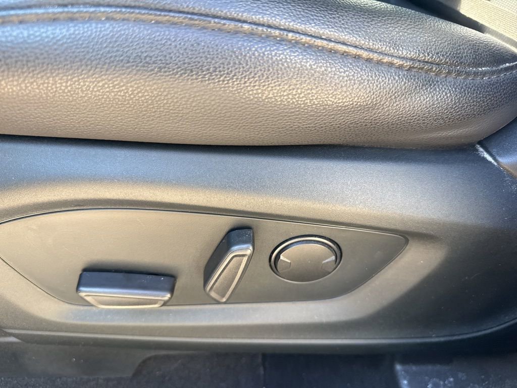 Used 2021 Ford Explorer Limited w/ Equipment Group 301A image 8