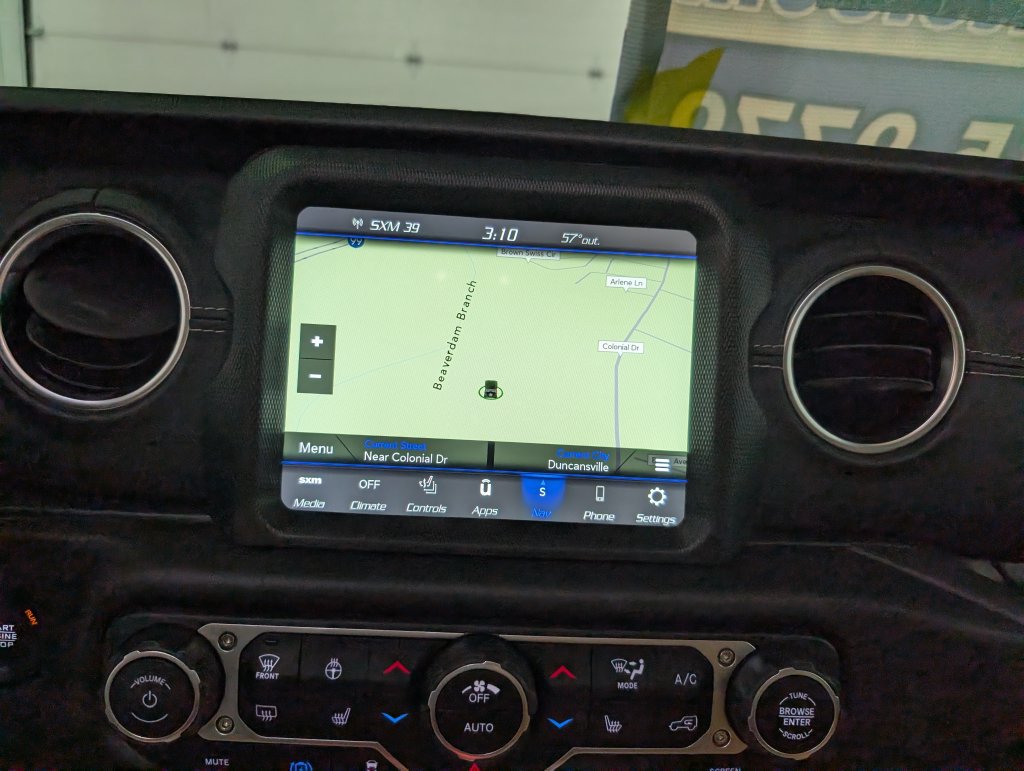 Used 2023 Jeep Wrangler Unlimited Sahara w/ Cold Weather Group AWD/4WD image 20