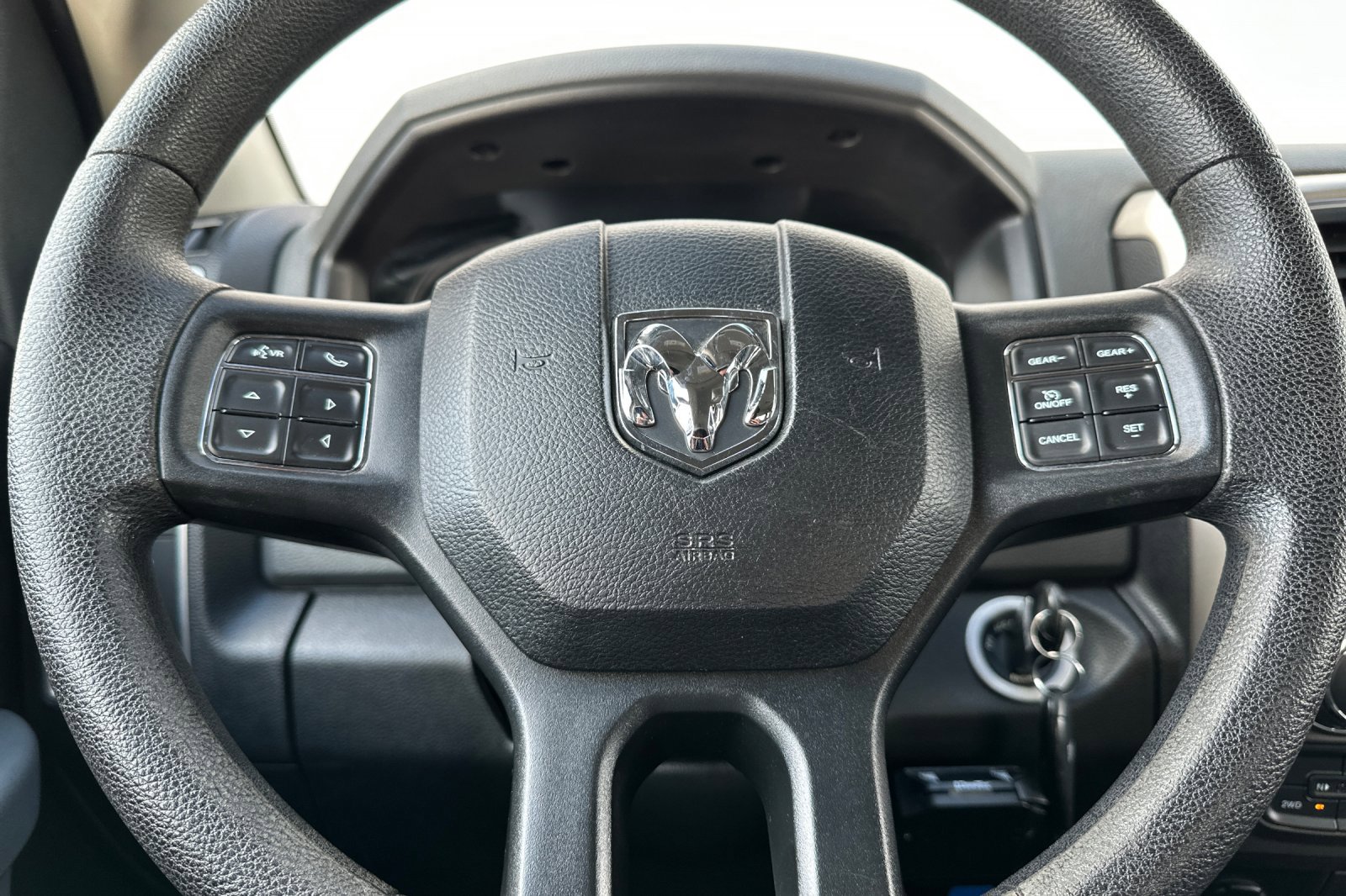 Used 2017 RAM 1500 Classic SLT image 32