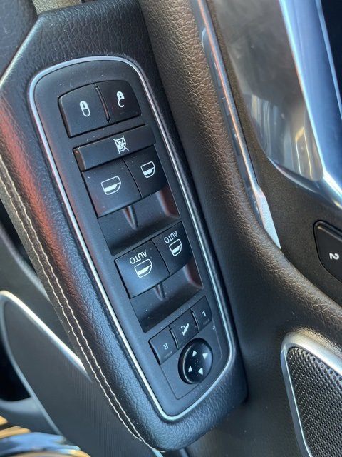 Used 2021 RAM 1500 Laramie image 11