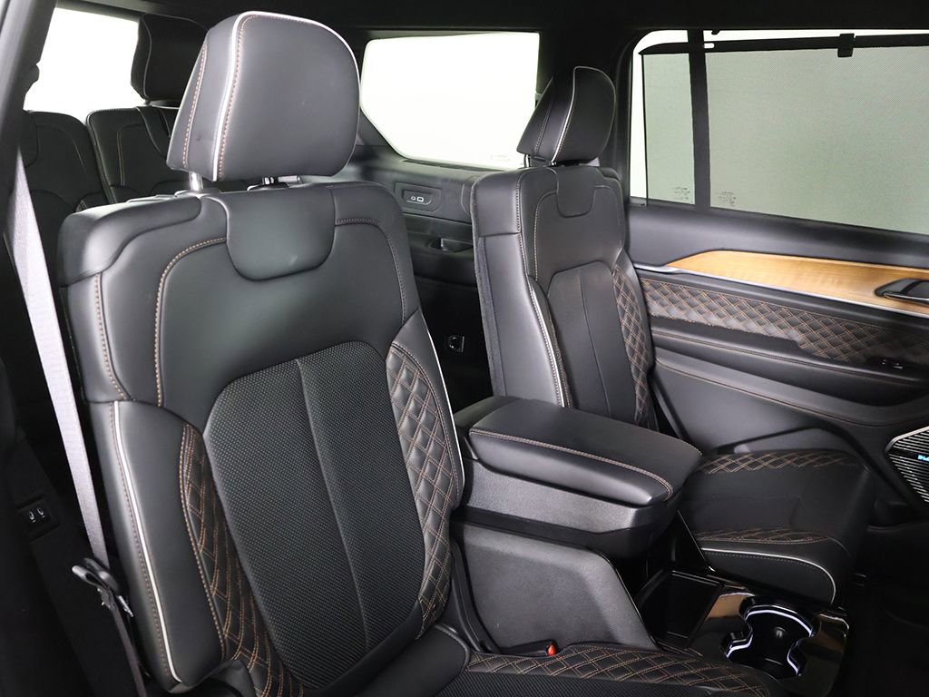 Used 2021 Jeep Grand Cherokee L Summit image 36