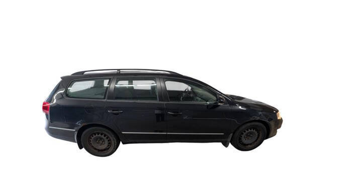 Used 2007 Volkswagen Passat 2.0T FWD image 7