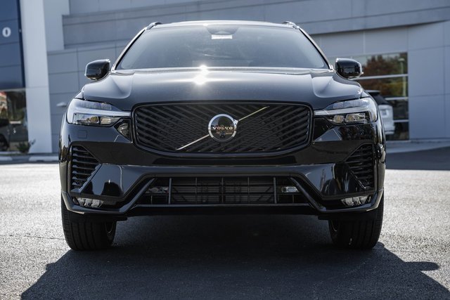 New 2026 Volvo XC60 B5 Plus w/ Protection Package Premier image 2