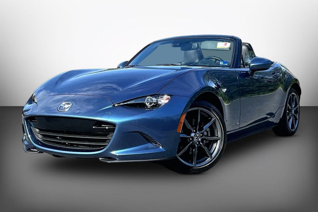 Used 2019 MAZDA MX-5 Miata Grand Touring RWD image 3