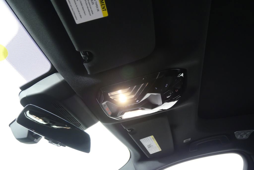 Used 2026 BMW 750e xDrive 750e xDrive w/ Executive Package image 21