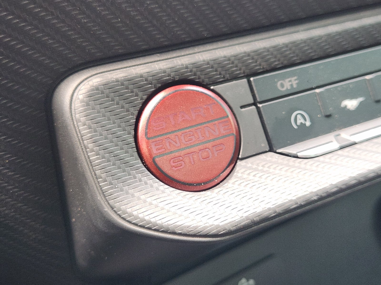 Used 2025 Ford Mustang GT RWD image 23