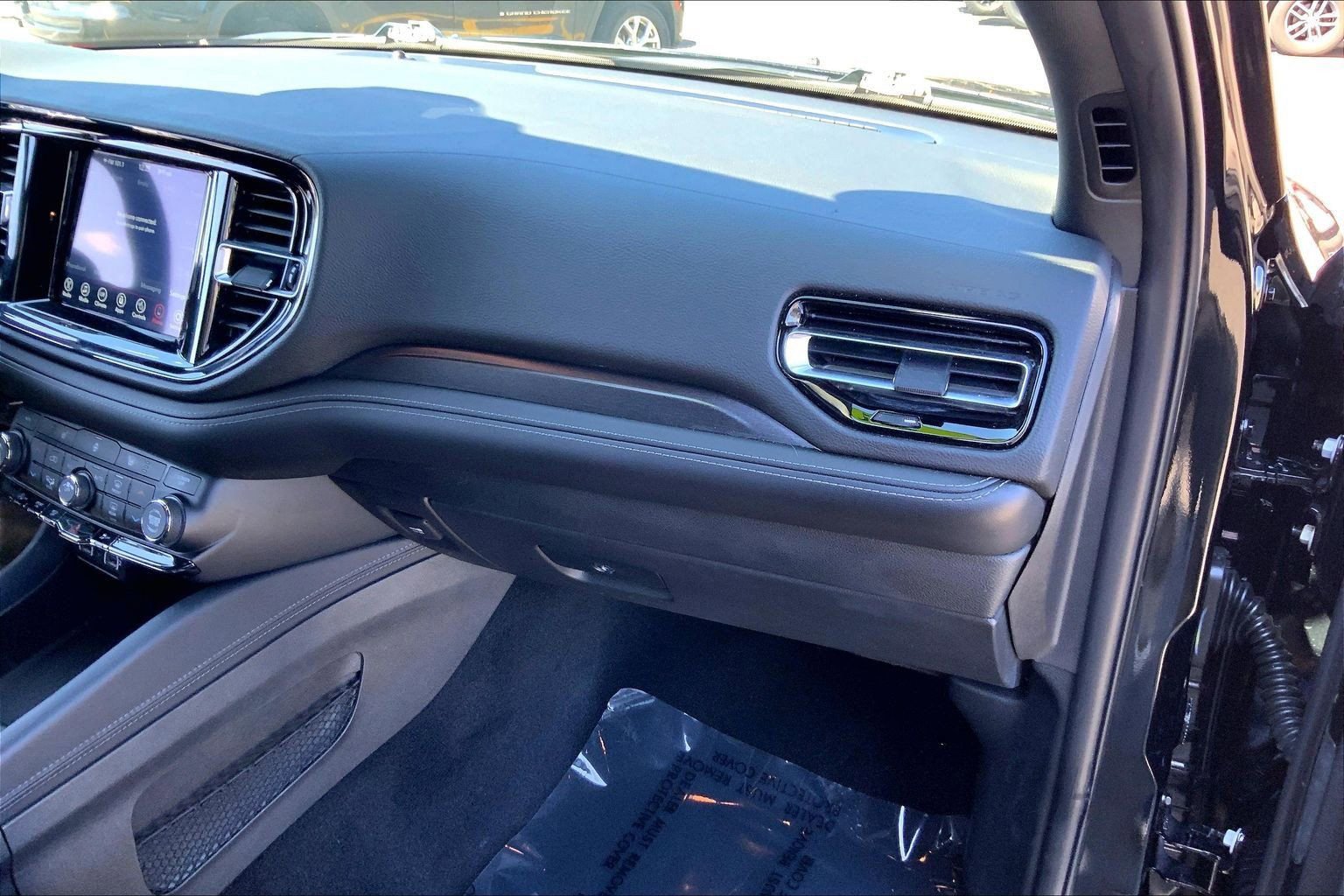 Certified 2024 Dodge Durango SXT w/ Trailer Tow Group IV image 17