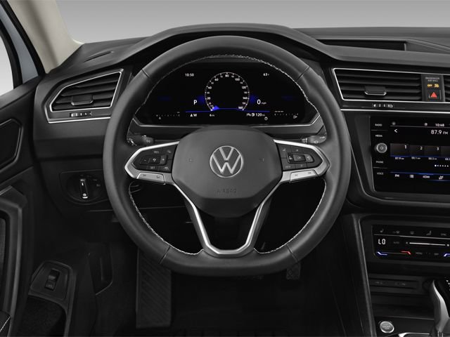 Used 2023 Volkswagen Tiguan SE R-Line FWD image 8
