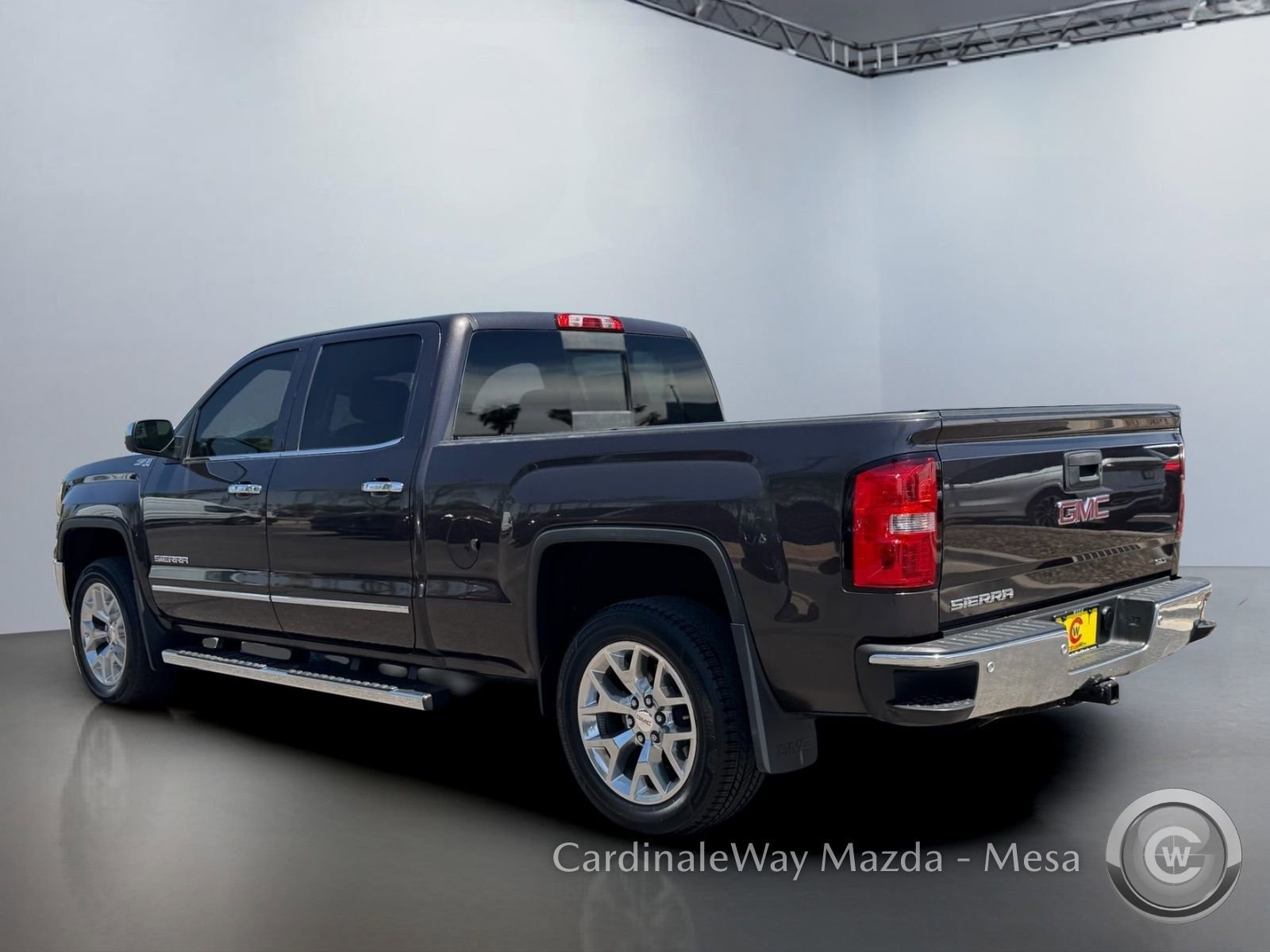 Used 2015 GMC Sierra 1500 SLT w/ SLT Crew Cab Value Package AWD/4WD image 6