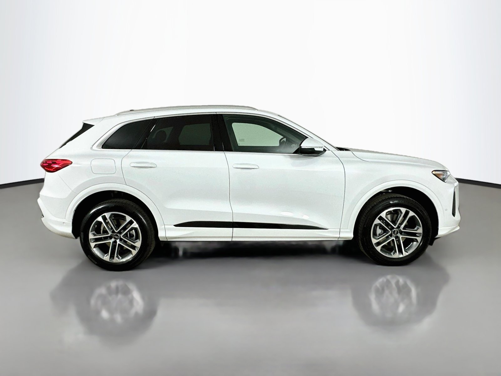 New 2026 Audi Q5 Premium Plus AWD/4WD image 4
