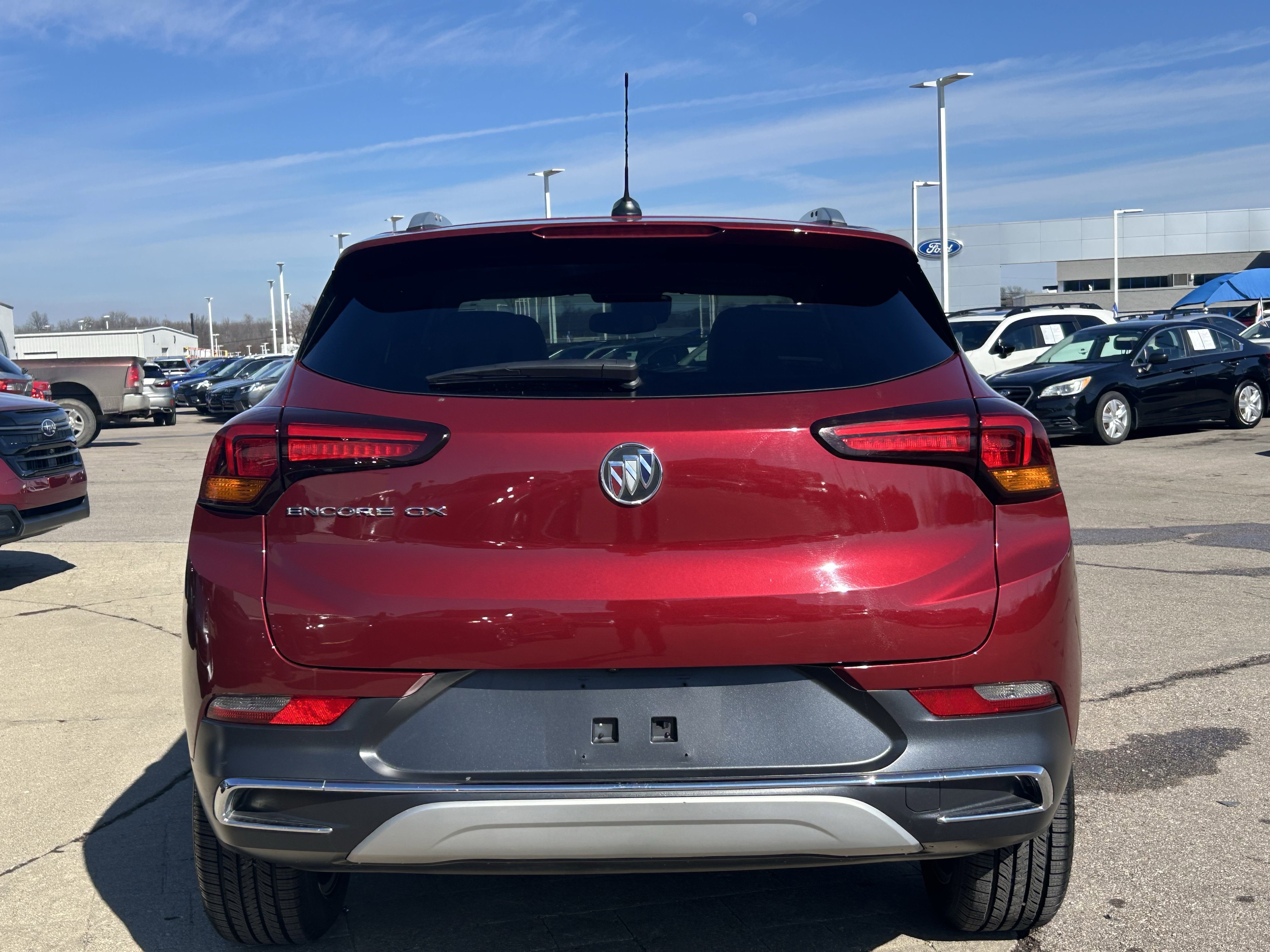 Used 2022 Buick Encore GX Essence w/ Experience Buick Package image 6