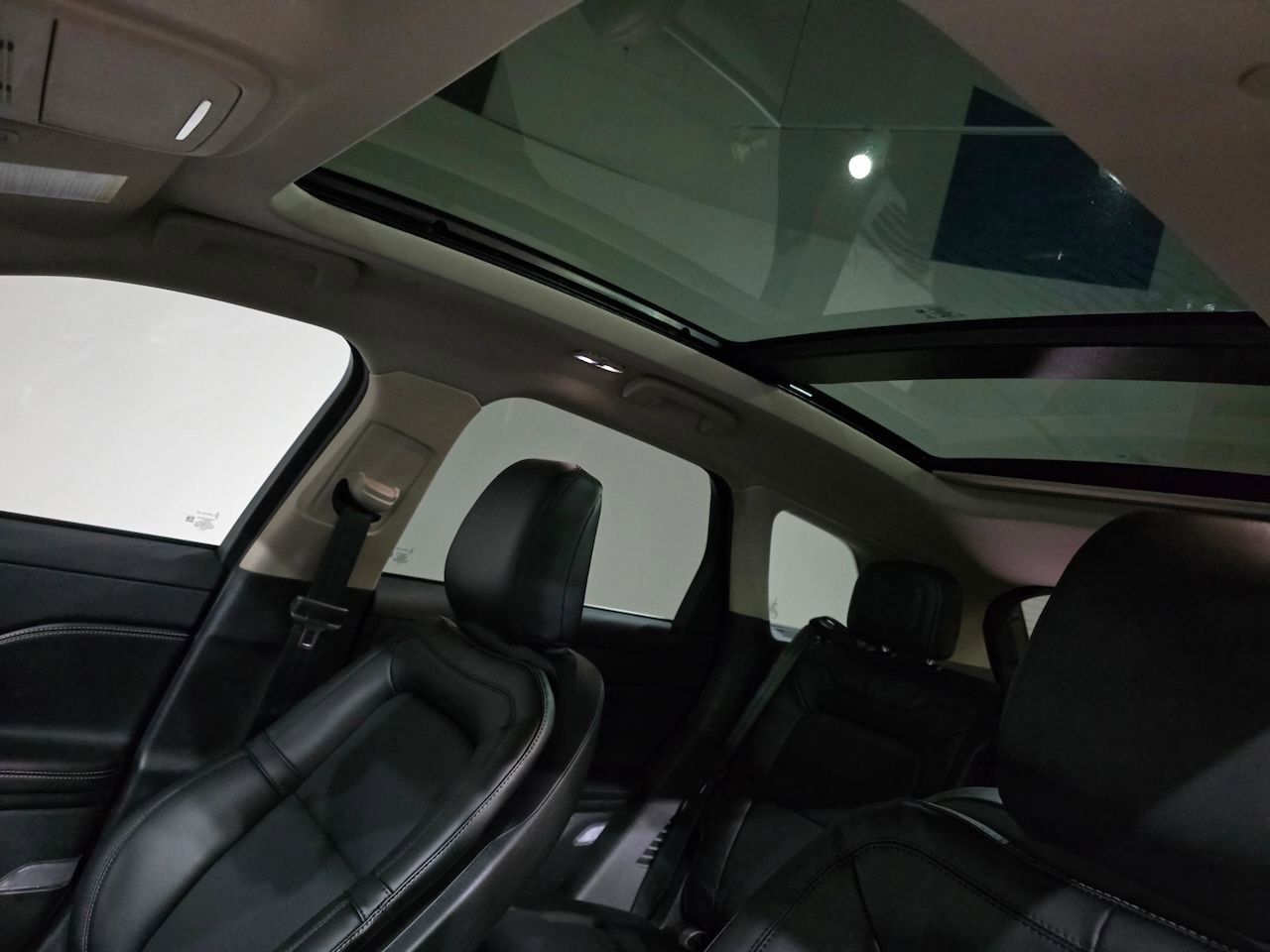 New 2026 Lincoln Corsair Reserve FWD image 21