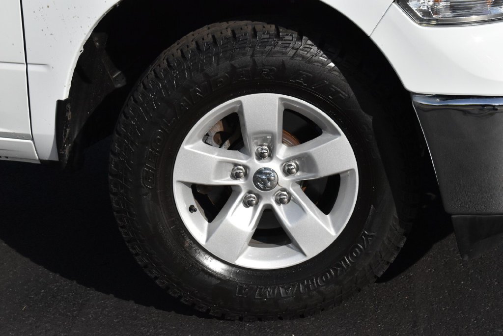 Certified 2022 RAM 1500 Tradesman w/ Chrome Appearance Group AWD/4WD image 4