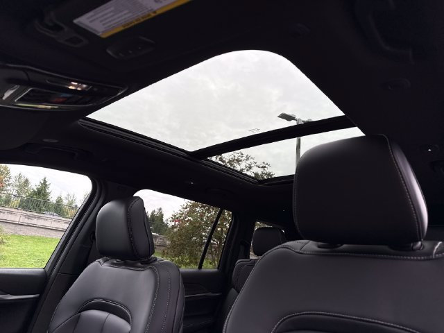 New 2027 Jeep Grand Cherokee L Limited AWD/4WD image 17