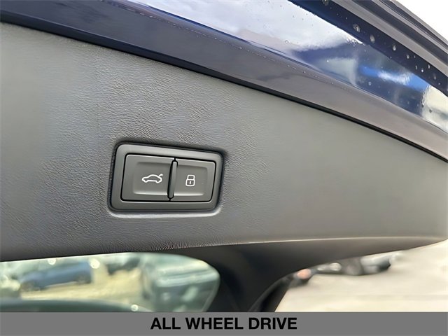 New 2026 Audi Q4 e-tron Premium image 17