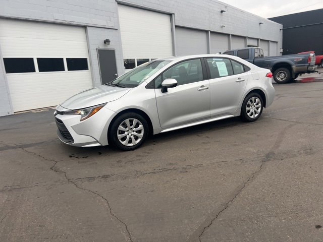 Used 2024 Toyota Corolla LE image 17