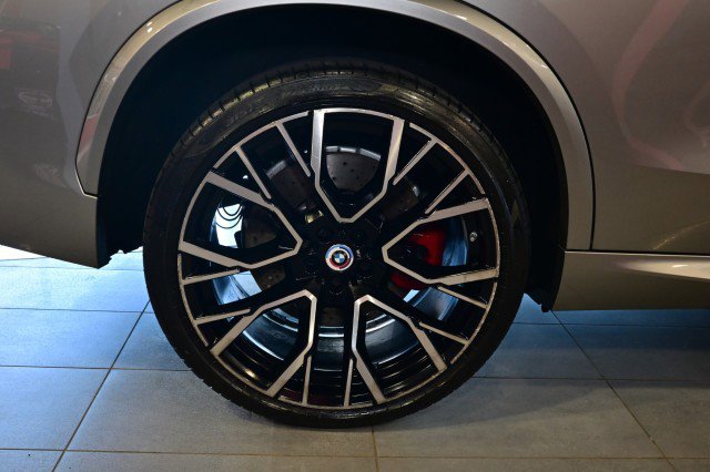 Used 2022 BMW X5 M w/ Competition Package 2 AWD/4WD image 38