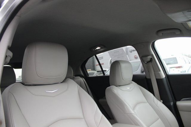 Used 2020 Cadillac XT4 Luxury image 29