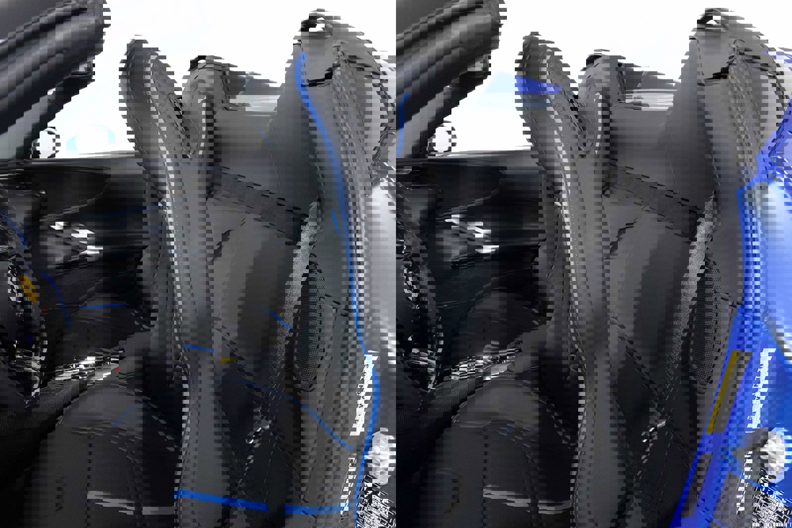 Used 2024 Ferrari SF90 Spider image 45