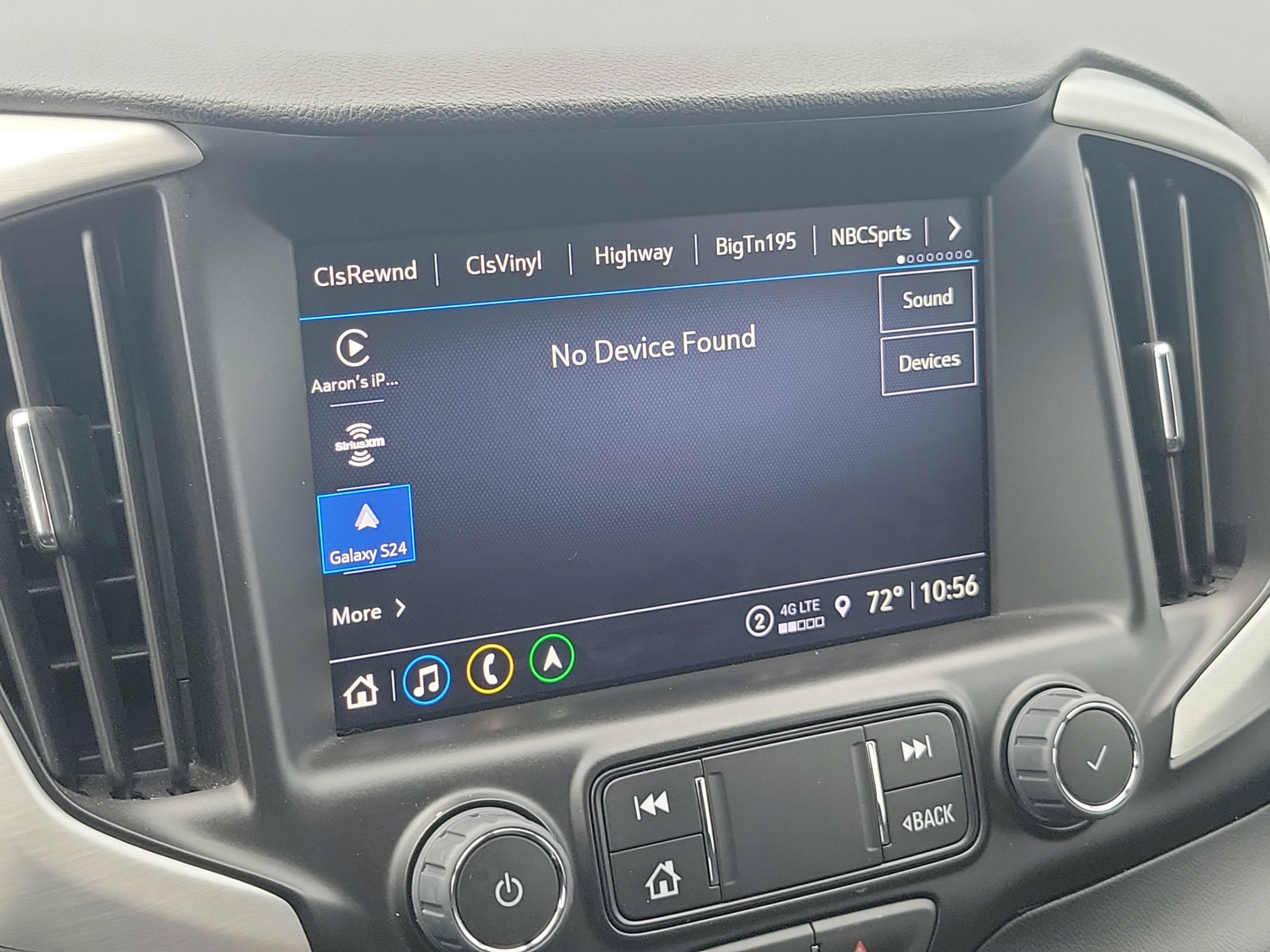 Used 2024 GMC Terrain SLT w/ Infotainment Package II FWD image 24