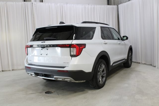 Used 2025 Ford Explorer Active w/ Active Comfort Package AWD/4WD image 28