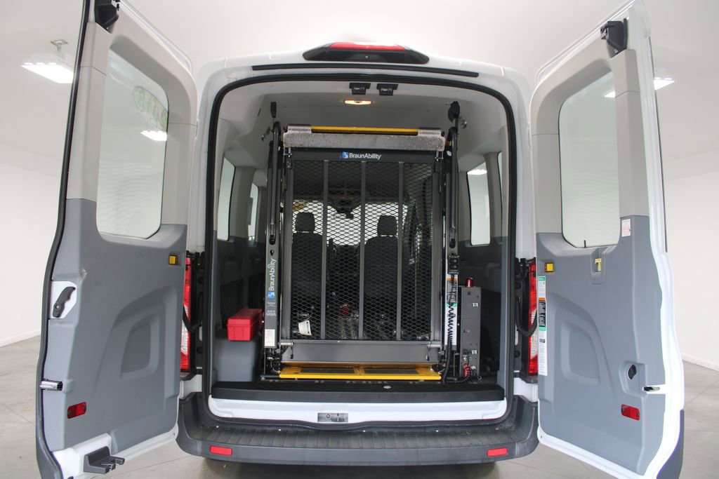 Used 2018 Ford Transit 350 XL image 16