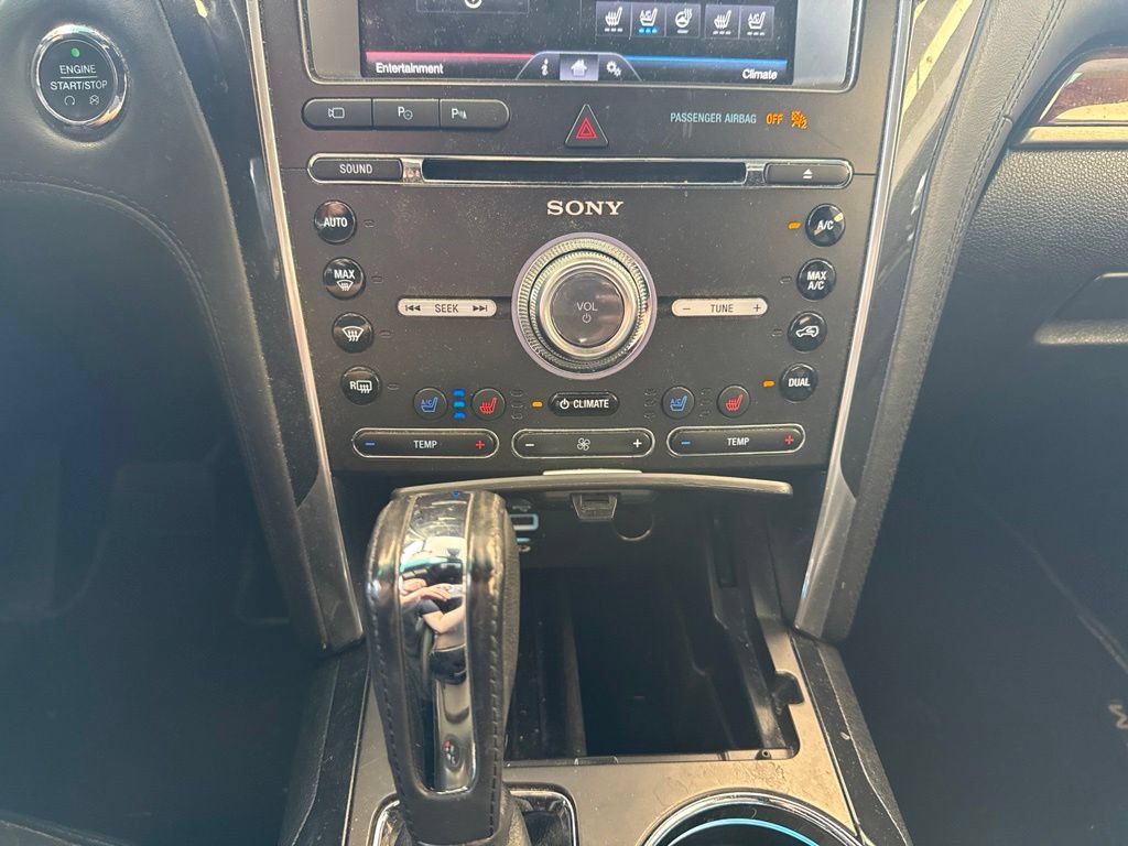 Used 2016 Ford Explorer Platinum AWD/4WD image 27