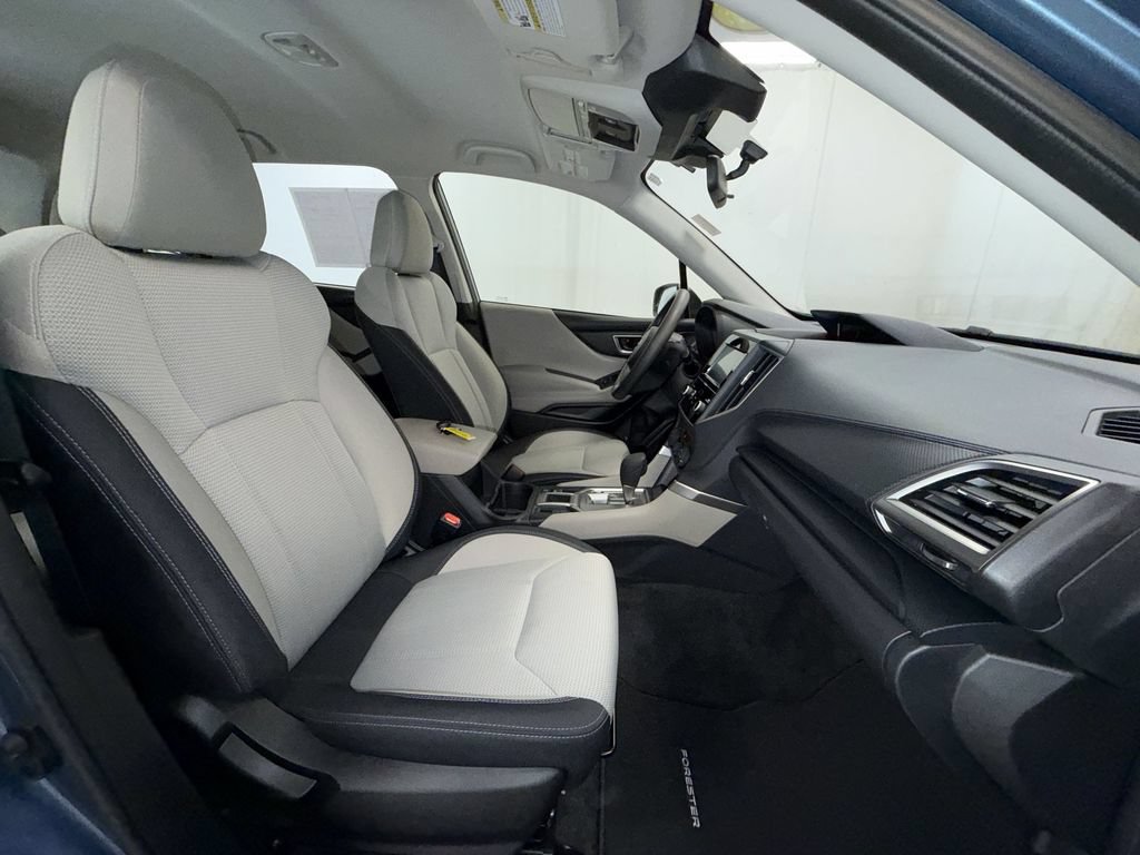 Used 2023 Subaru Forester AWD/4WD image 18