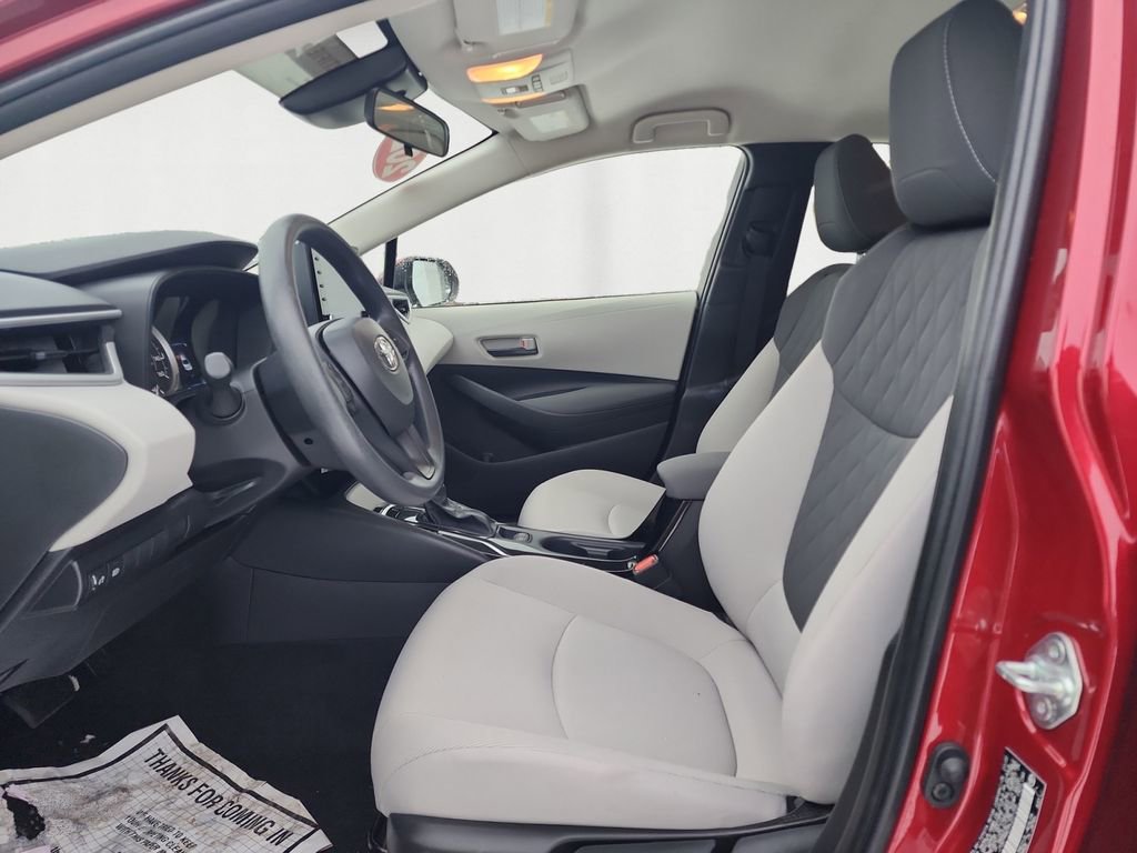 Certified 2022 Toyota Corolla LE image 9