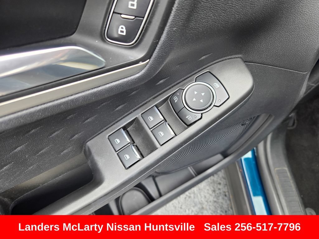 Used 2020 Ford Escape SE FWD image 21