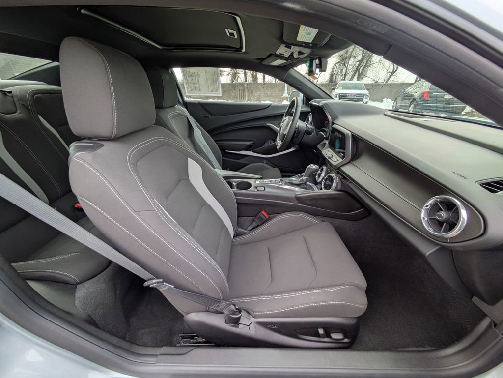 Used 2018 Chevrolet Camaro SS image 26