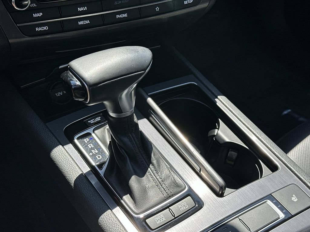 Used 2019 Genesis G80 3.8 AWD/4WD image 16
