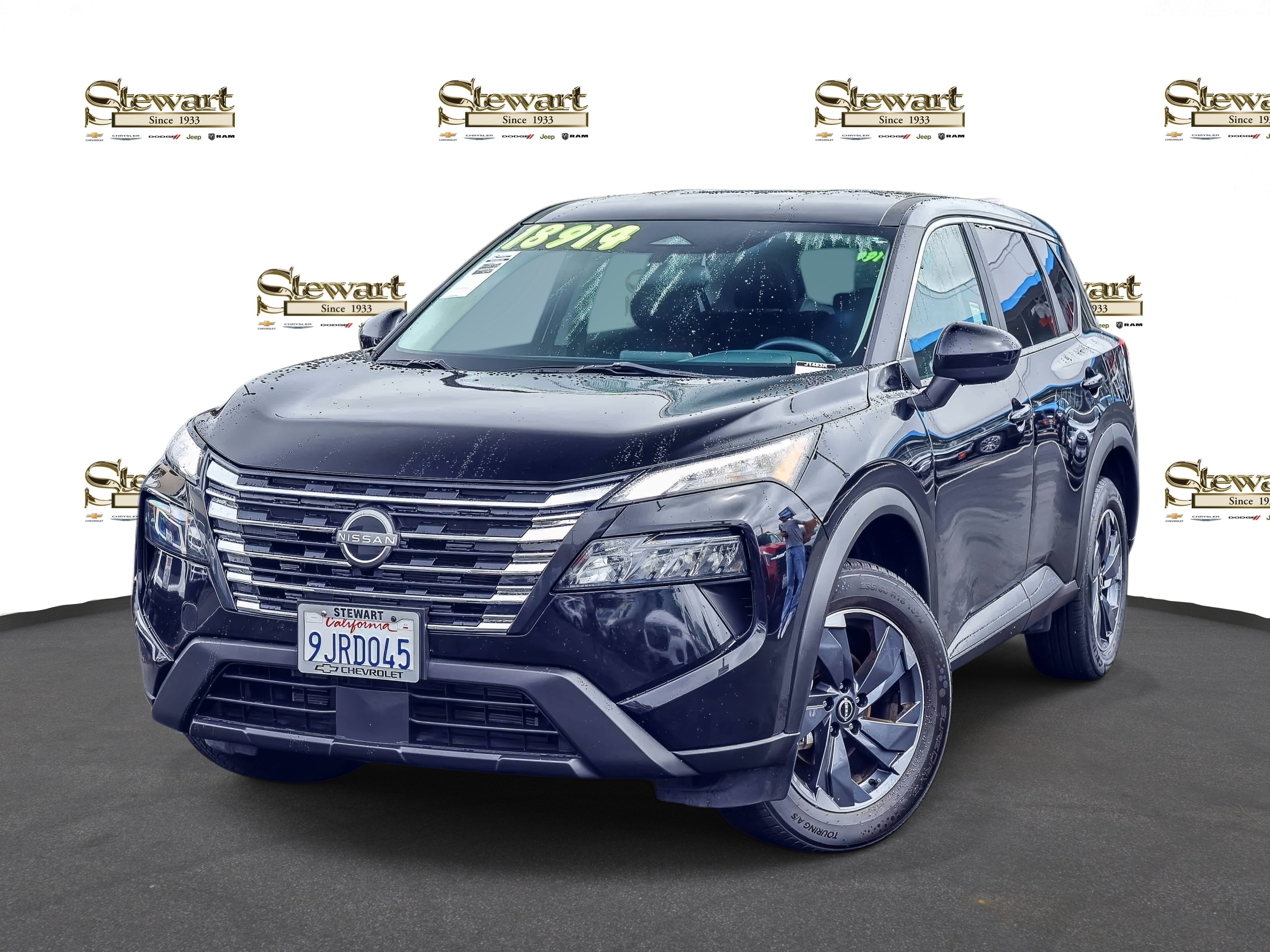 Used 2024 Nissan Rogue SV FWD image 1