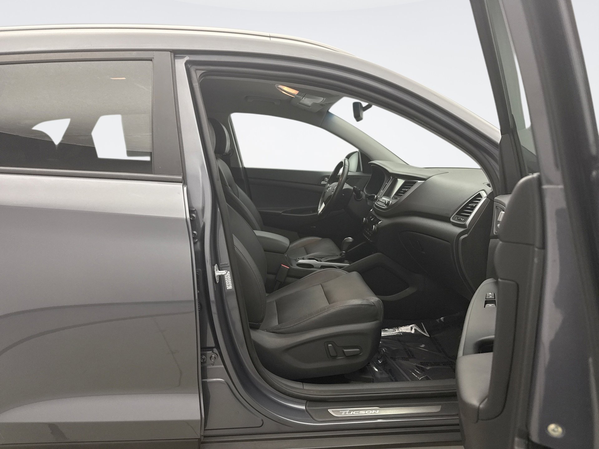 Used 2018 Hyundai Tucson Limited AWD/4WD image 17