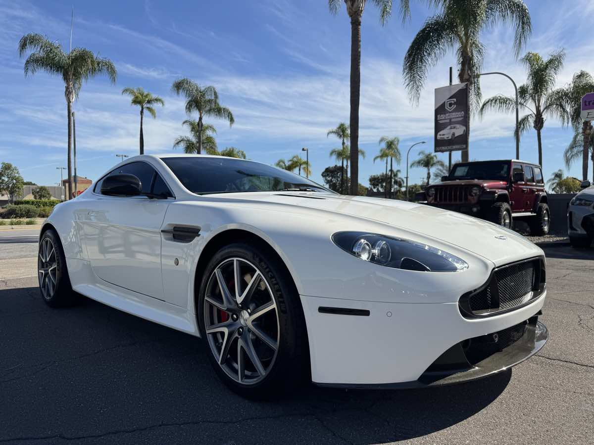 Used 2011 Aston Martin V8 Vantage S image 9