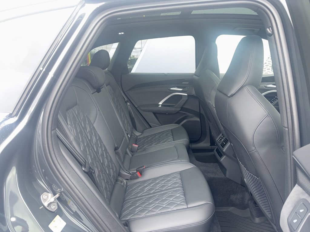 New 2026 Audi SQ5 Premium Plus image 12