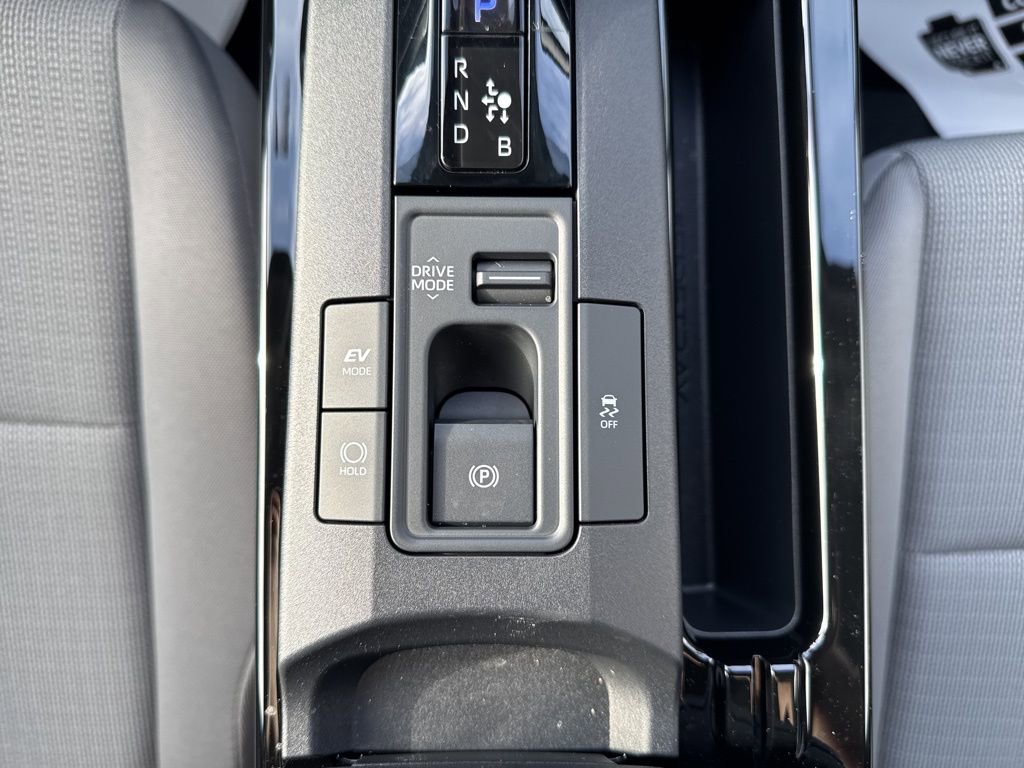 New 2026 Toyota Prius LE image 20