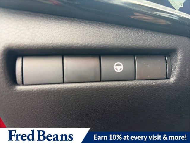 New 2026 Nissan Kicks SR w/ Cold Weather Package image 17