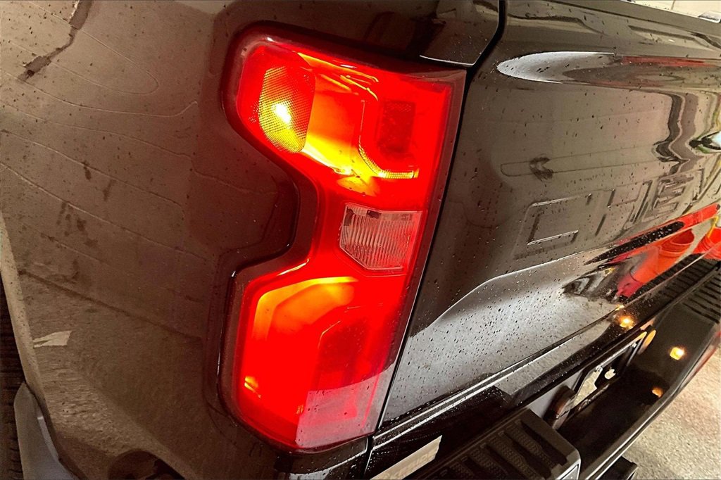 Used 2019 Chevrolet Silverado 1500 Custom image 23