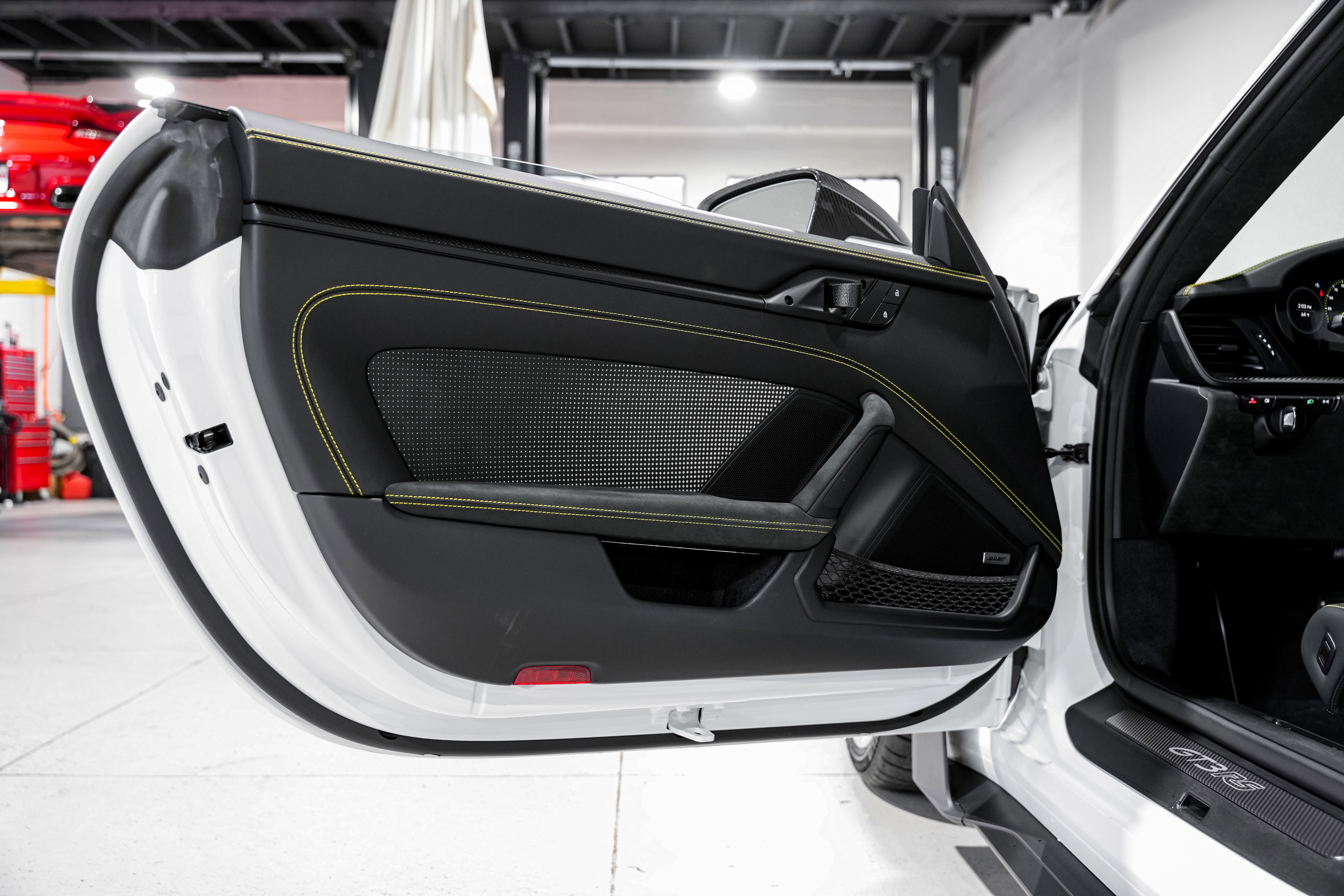 Used 2025 Porsche 911 GT3 RS image 27