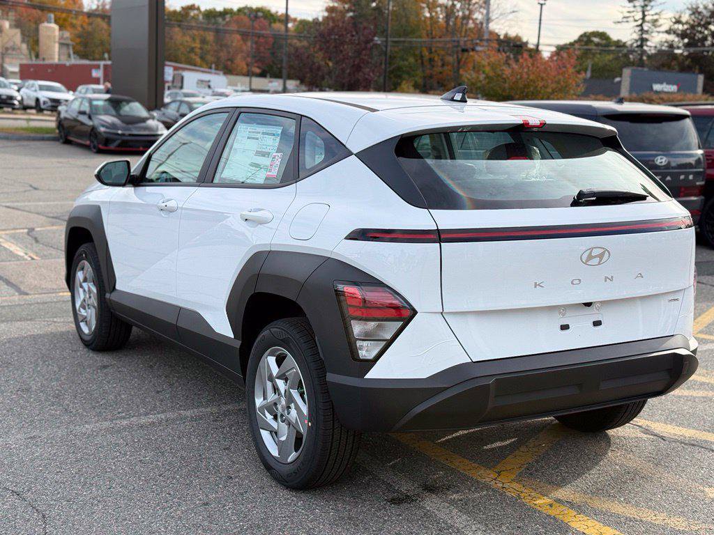 New 2027 Hyundai Kona SE AWD/4WD image 4