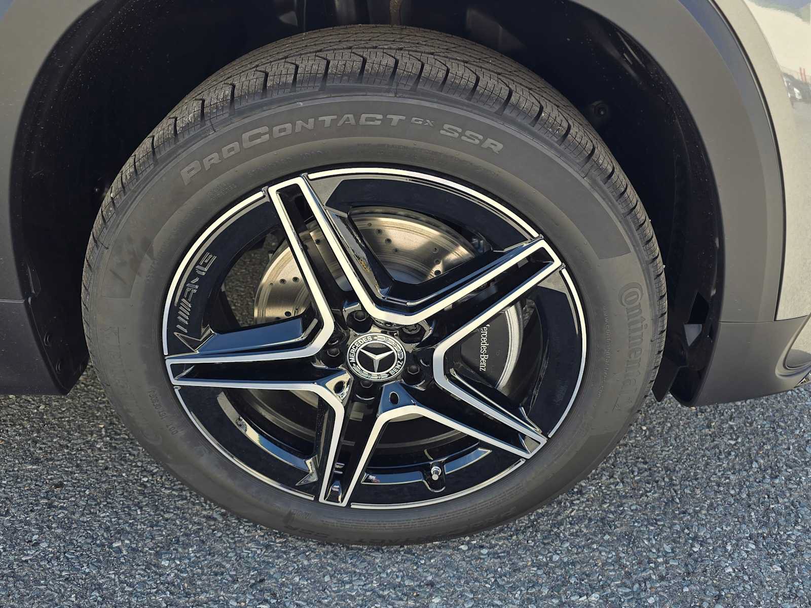 New 2026 Mercedes-Benz GLB 250 4MATIC image 9