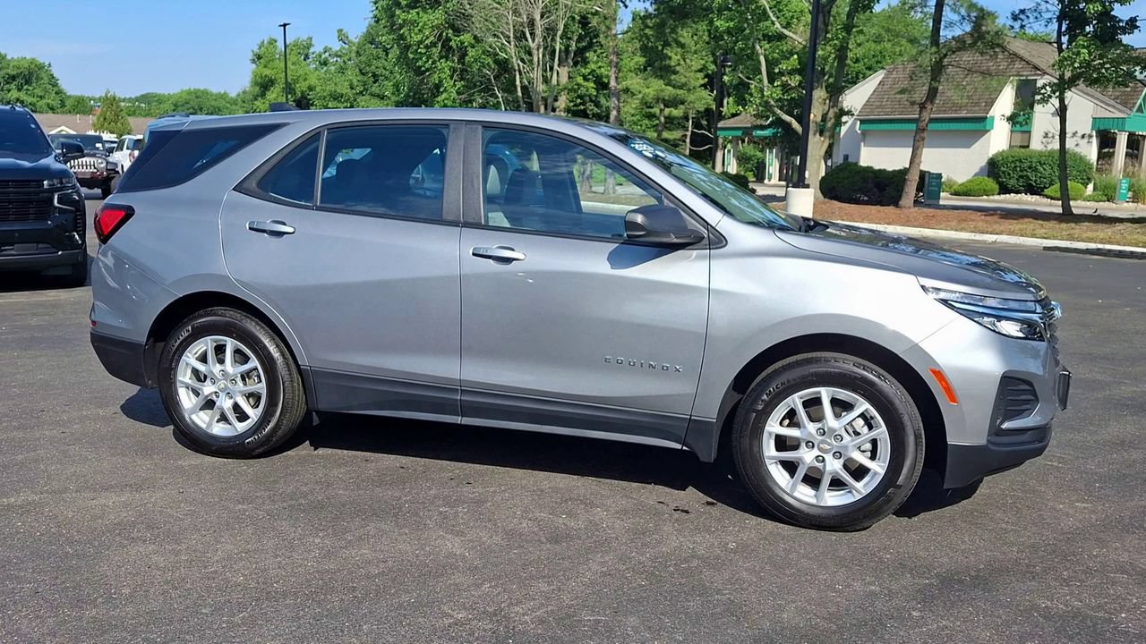 Certified 2023 Chevrolet Equinox LS FWD image 4