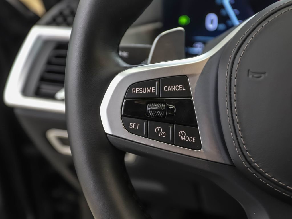 Used 2024 BMW X7 xDrive40i w/ Executive Package image 12