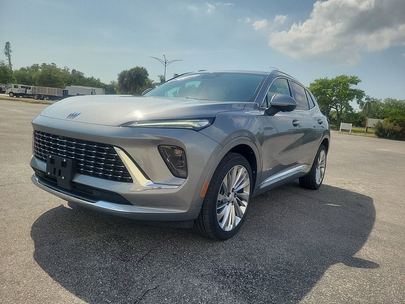 New 2026 Buick Envision Avenir AWD/4WD image 2