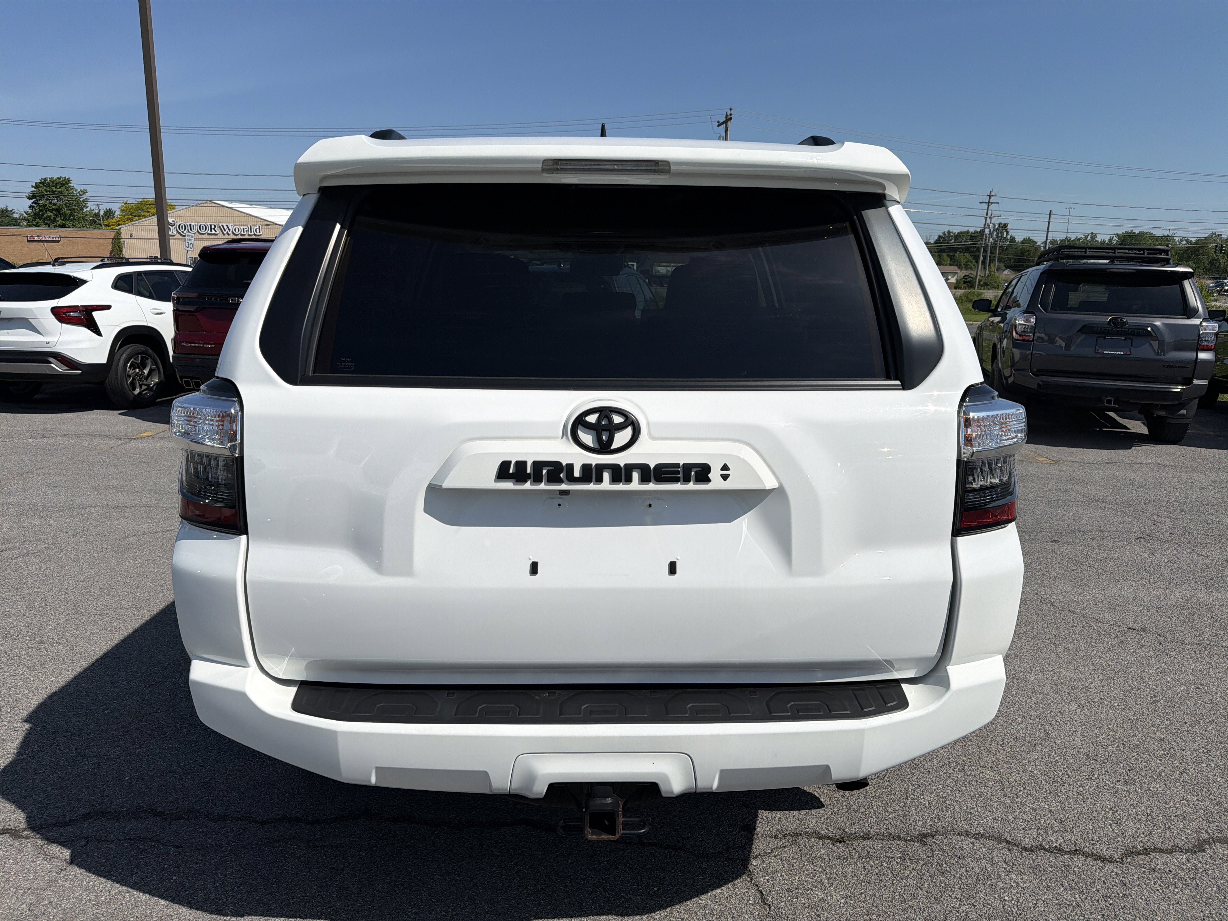 Used 2023 Toyota 4Runner SR5 Premium w/ Moonroof Package AWD/4WD image 6